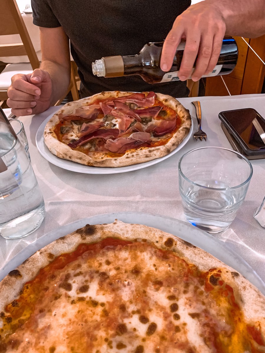 Пицца и капучино?!